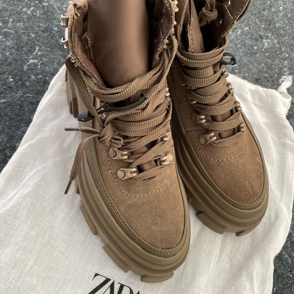 ZARA HIKING BOOTS IN OLIVE GREEN/ KHAKI GREEN - Picture 9 of 16